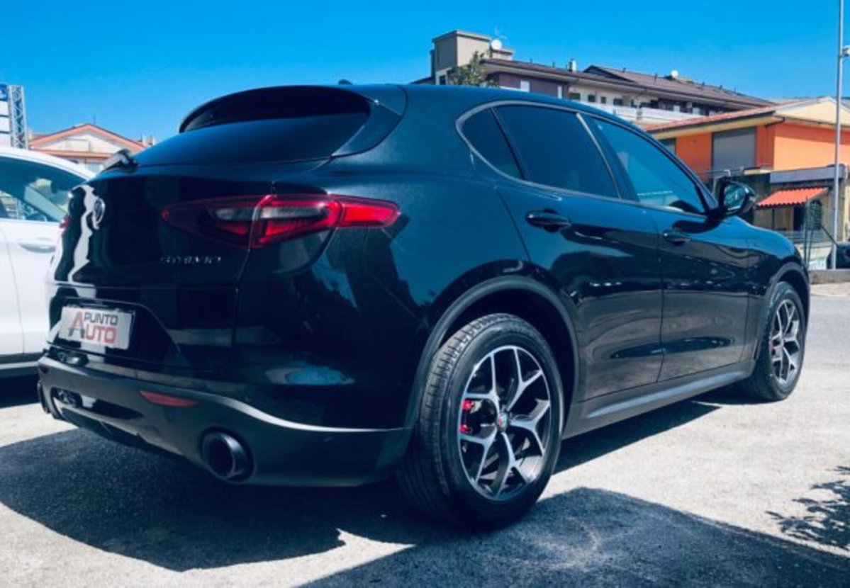 Alfa Romeo Stelvio Stelvio 2.2 Turbodiesel 190 CV AT8 Q4 Super Business (4)