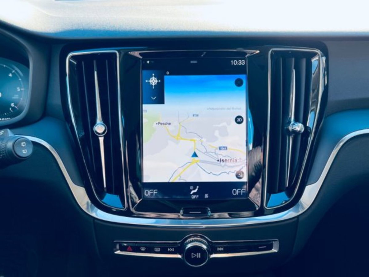 Volvo V60 D3 Geartronic R-design (9)
