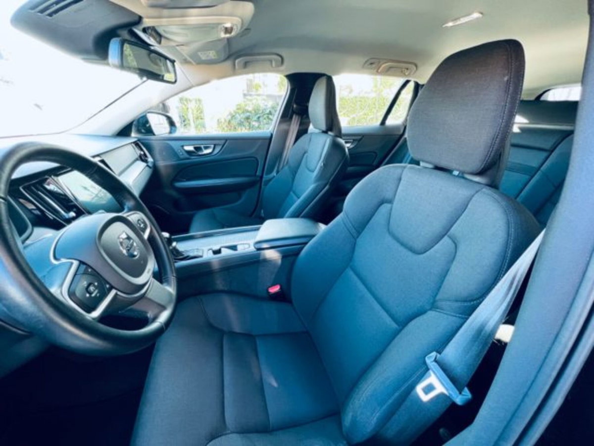 Volvo V60 D3 Geartronic R-design (18)