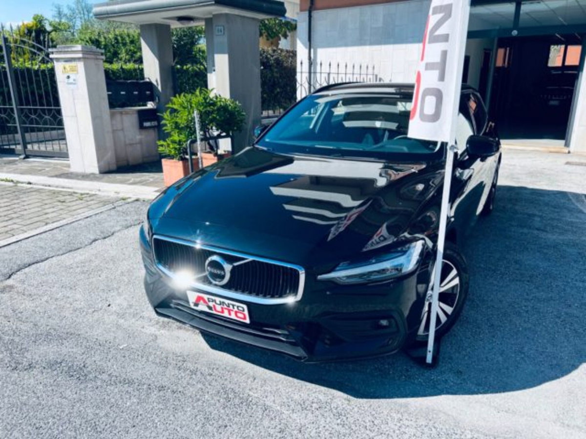 Volvo V60 D3 Geartronic R-design (6)
