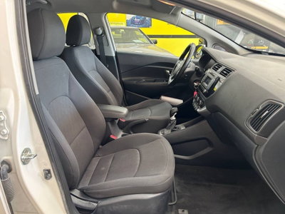 Kia Rio 1.1 CRDi 5p. Active (11)