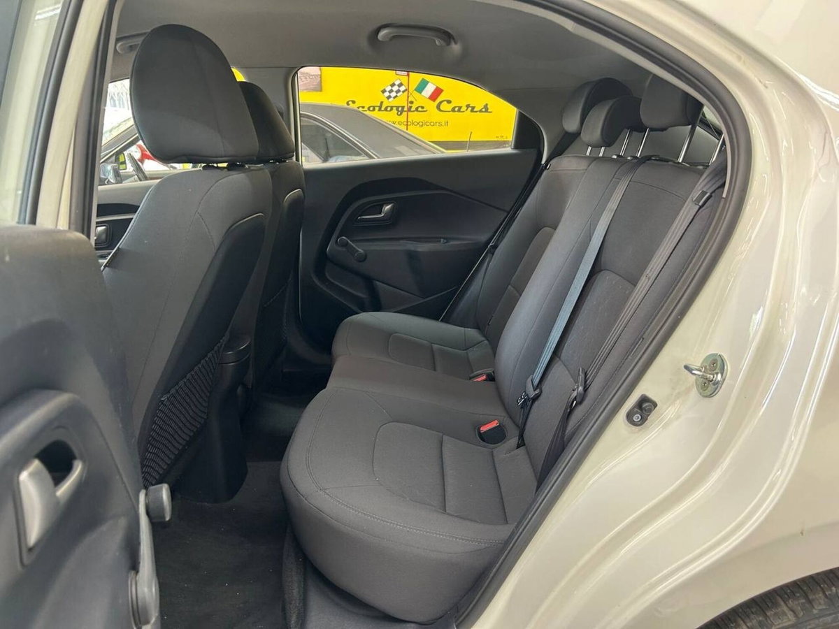 Kia Rio 1.1 CRDi 5p. Active (8)
