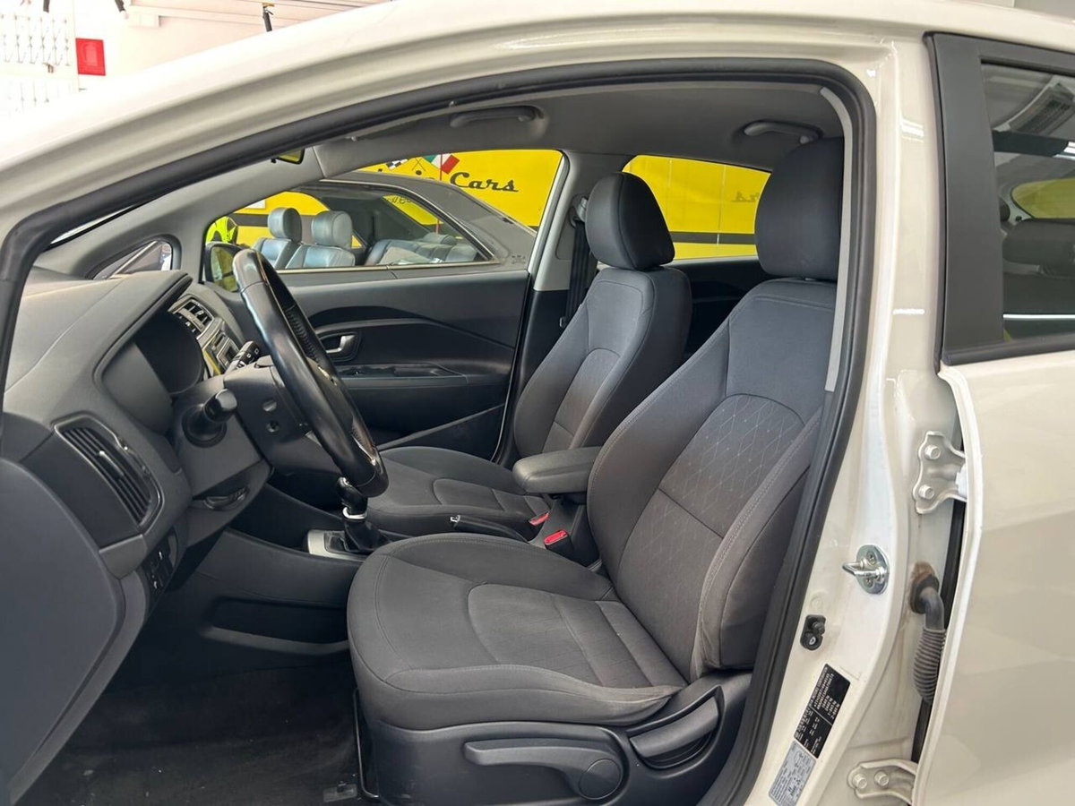 Kia Rio 1.1 CRDi 5p. Active (9)