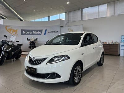 Lancia Ypsilon 1.0 FireFly 5 porte S&S Hybrid Silver Plus usata