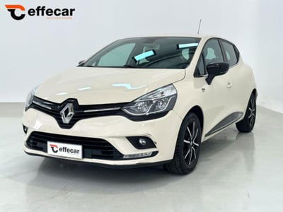 Renault Clio 1.2 75 CV 5 porte Duel usata