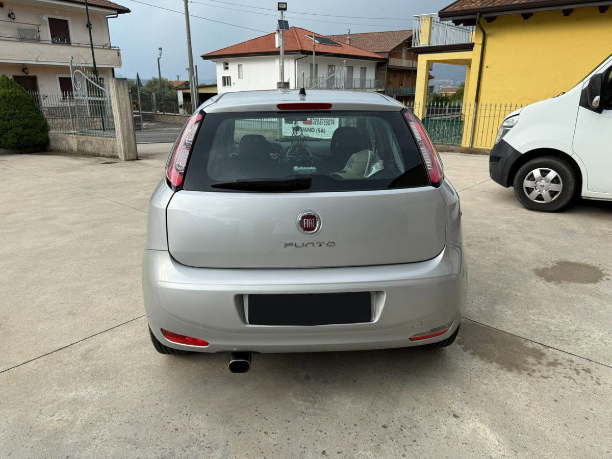 Fiat Punto 1.3 MJT II S&S 85 CV 3 porte ECO Easy (5)