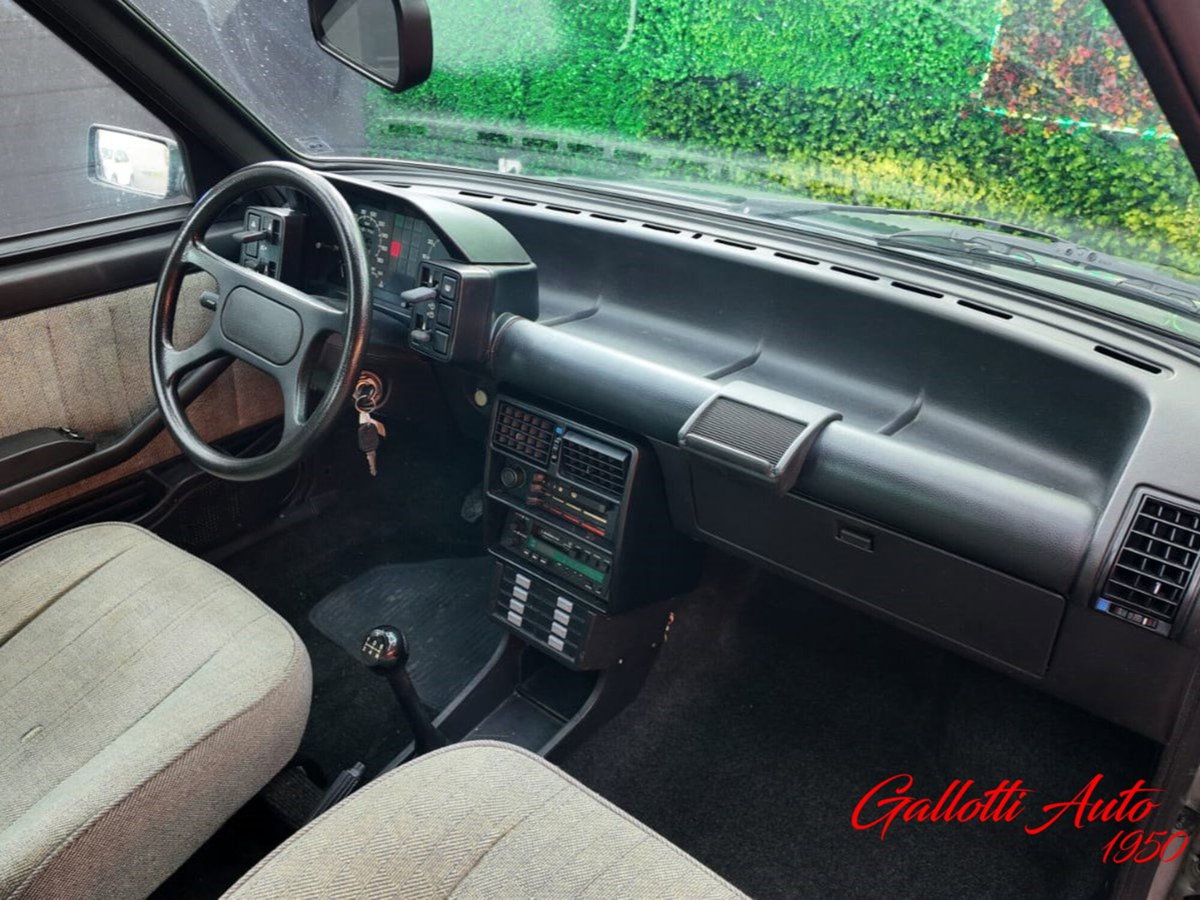 Fiat Uno 70 5 porte SL (18)