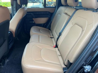 Land Rover Defender 110 3.0D I6 300 CV AWD Auto X-Dynamic HSE (11)