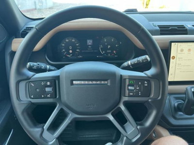 Land Rover Defender 110 3.0D I6 300 CV AWD Auto X-Dynamic HSE (12)
