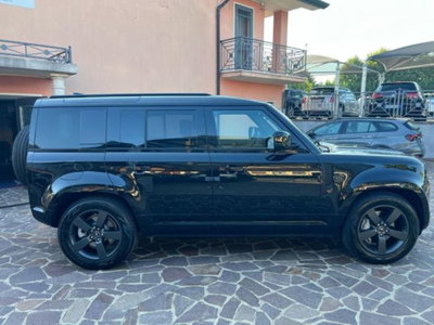 Land Rover Defender 110 3.0D I6 300 CV AWD Auto X-Dynamic HSE (2)