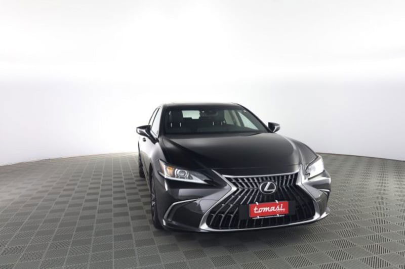 Lexus ES Hybrid FSport