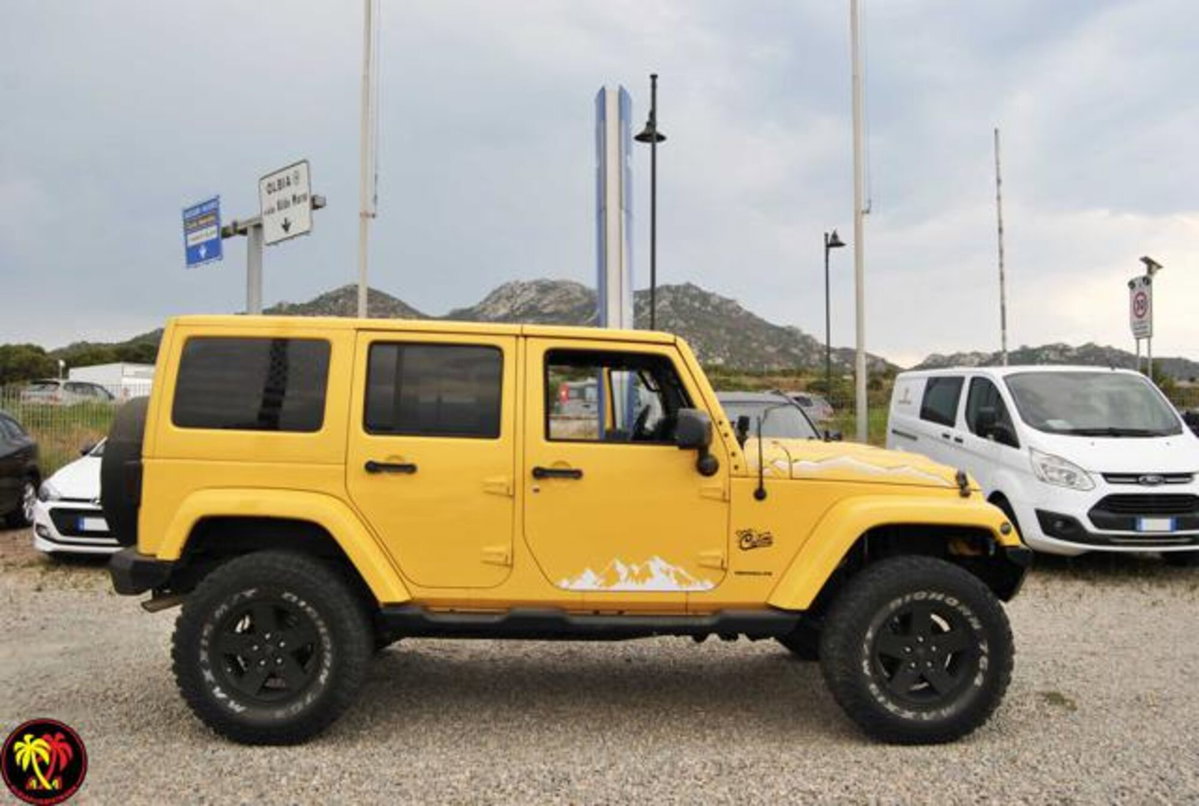Jeep Wrangler Unlimited 2.8 CRD DPF X Auto (14)