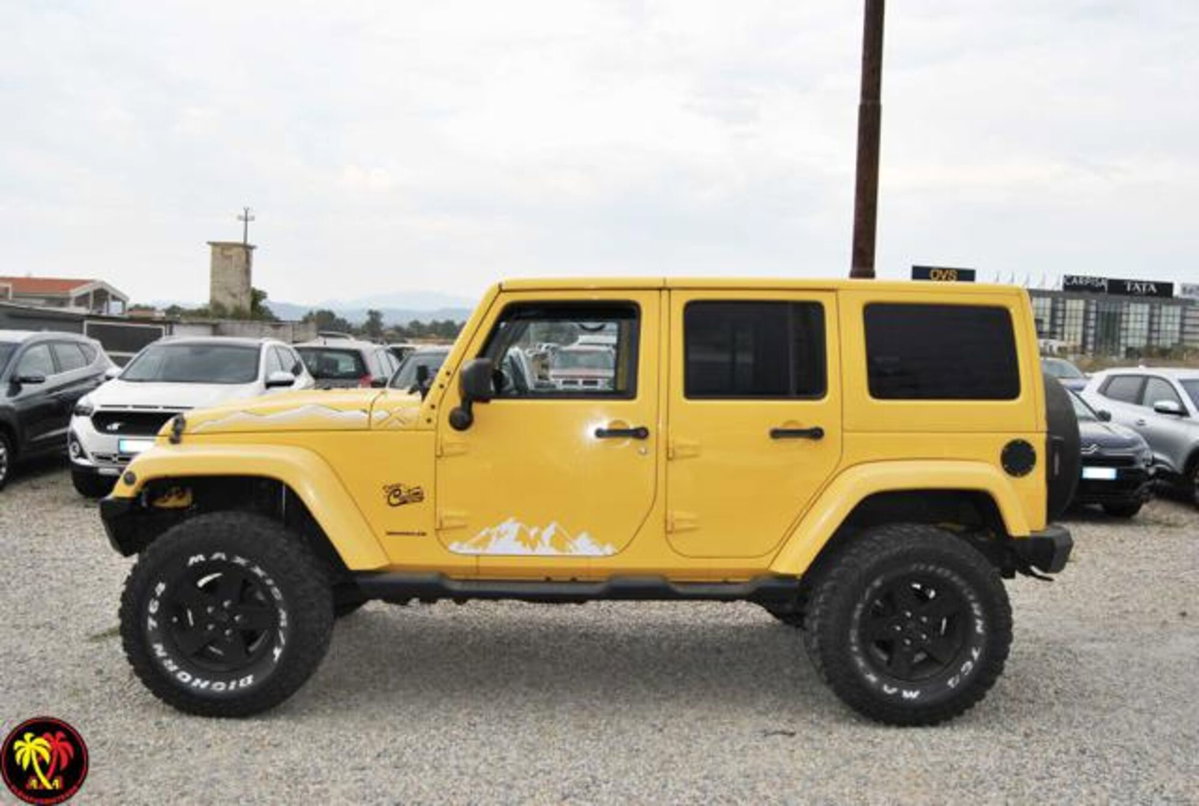 Jeep Wrangler Unlimited 2.8 CRD DPF X Auto (15)