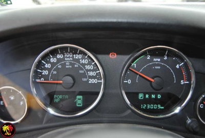 Jeep Wrangler Unlimited 2.8 CRD DPF X Auto (6)