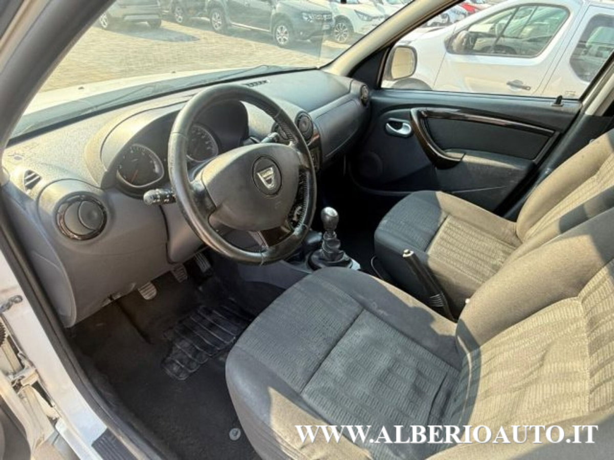 Dacia Duster 1.5 dCi 110CV 4x2 Lauréate (20)