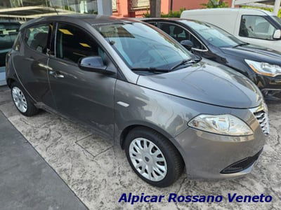 Lancia Ypsilon 1.2 69 CV 5 porte Elefantino Blu usata