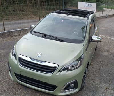 Peugeot 108 72 5 porte Style usata