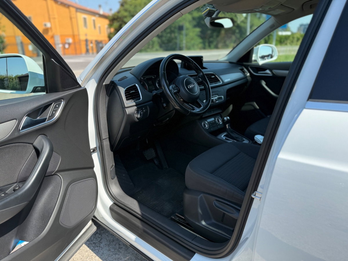 Audi Q3 2.0 TDI quattro S tronic Advanced (9)