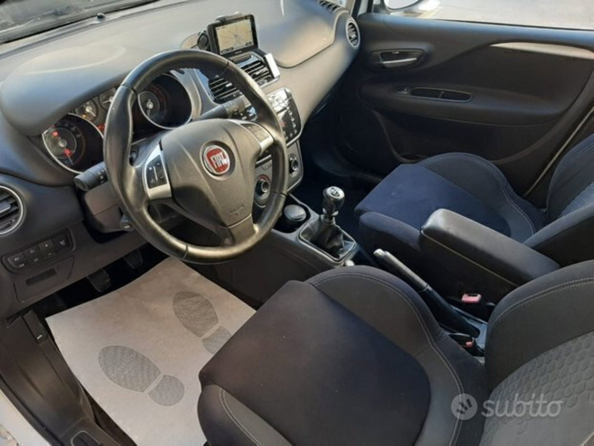 Fiat Punto 1.4 8V 3 porte Natural Power Lounge (12)