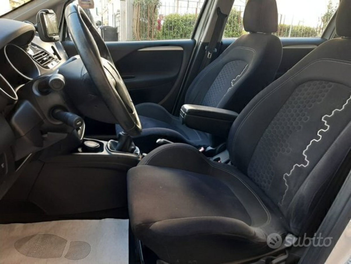 Fiat Punto 1.4 8V 3 porte Natural Power Lounge (13)