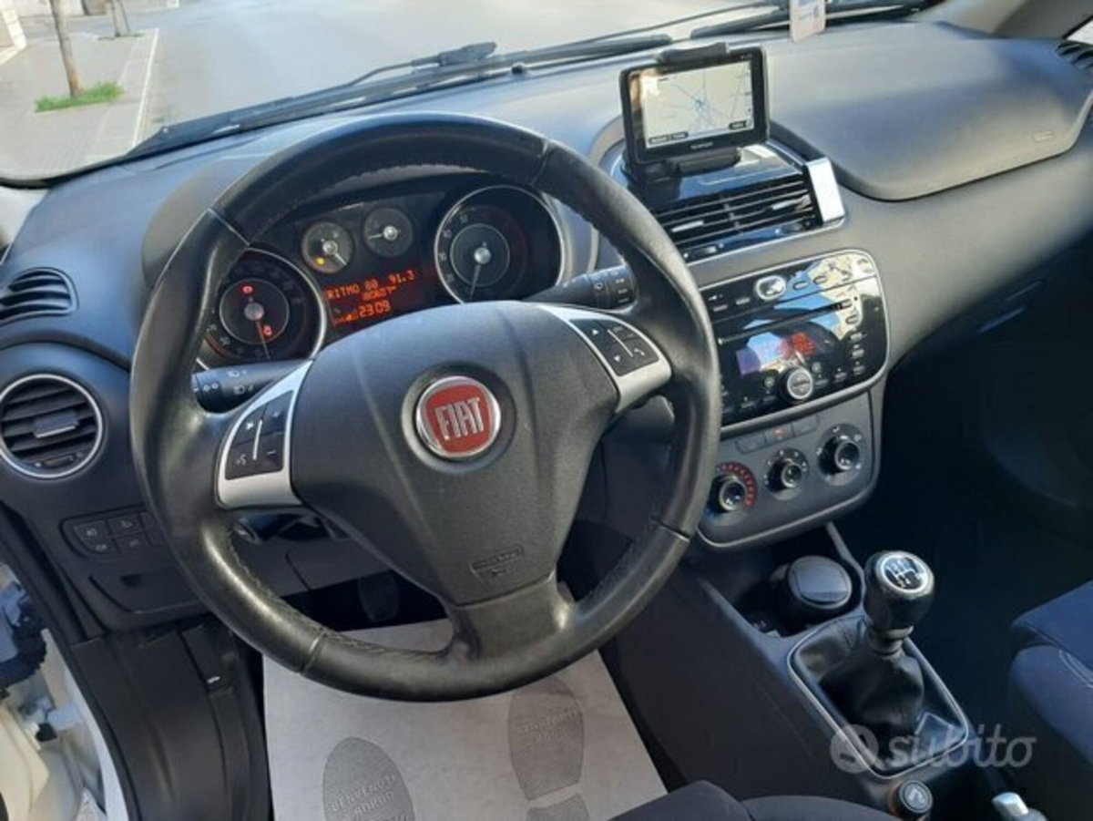 Fiat Punto 1.4 8V 3 porte Natural Power Lounge (16)