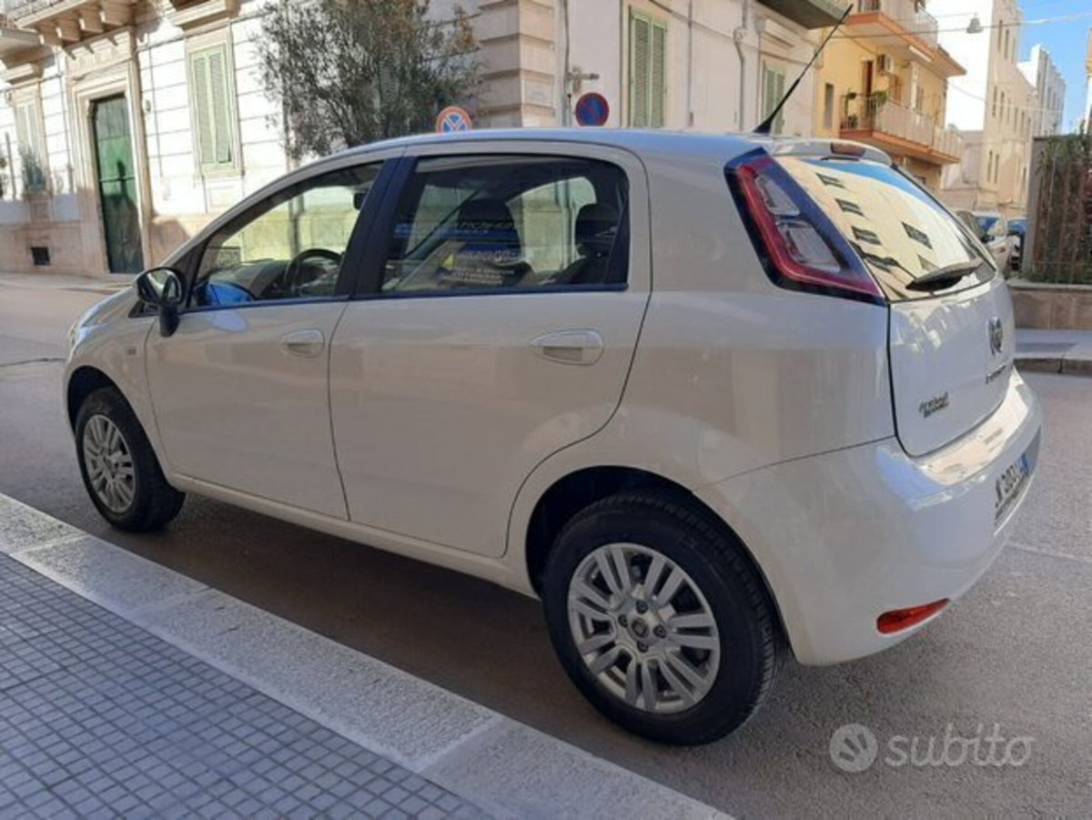 Fiat Punto 1.4 8V 3 porte Natural Power Lounge (4)