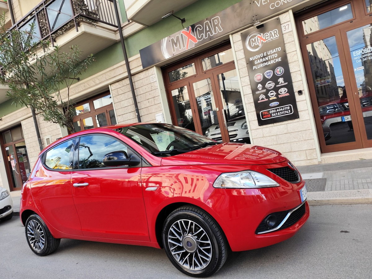 Lancia Ypsilon 1.3 MJT 16V 95 CV 5 porte S&S Gold