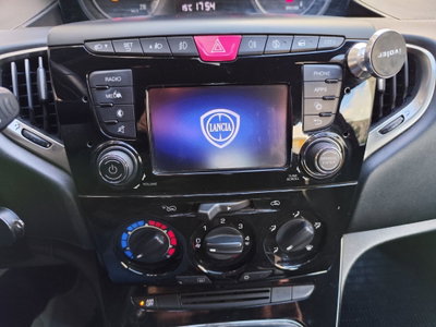Lancia Ypsilon 1.3 MJT 16V 95 CV 5 porte S&S Gold (13)