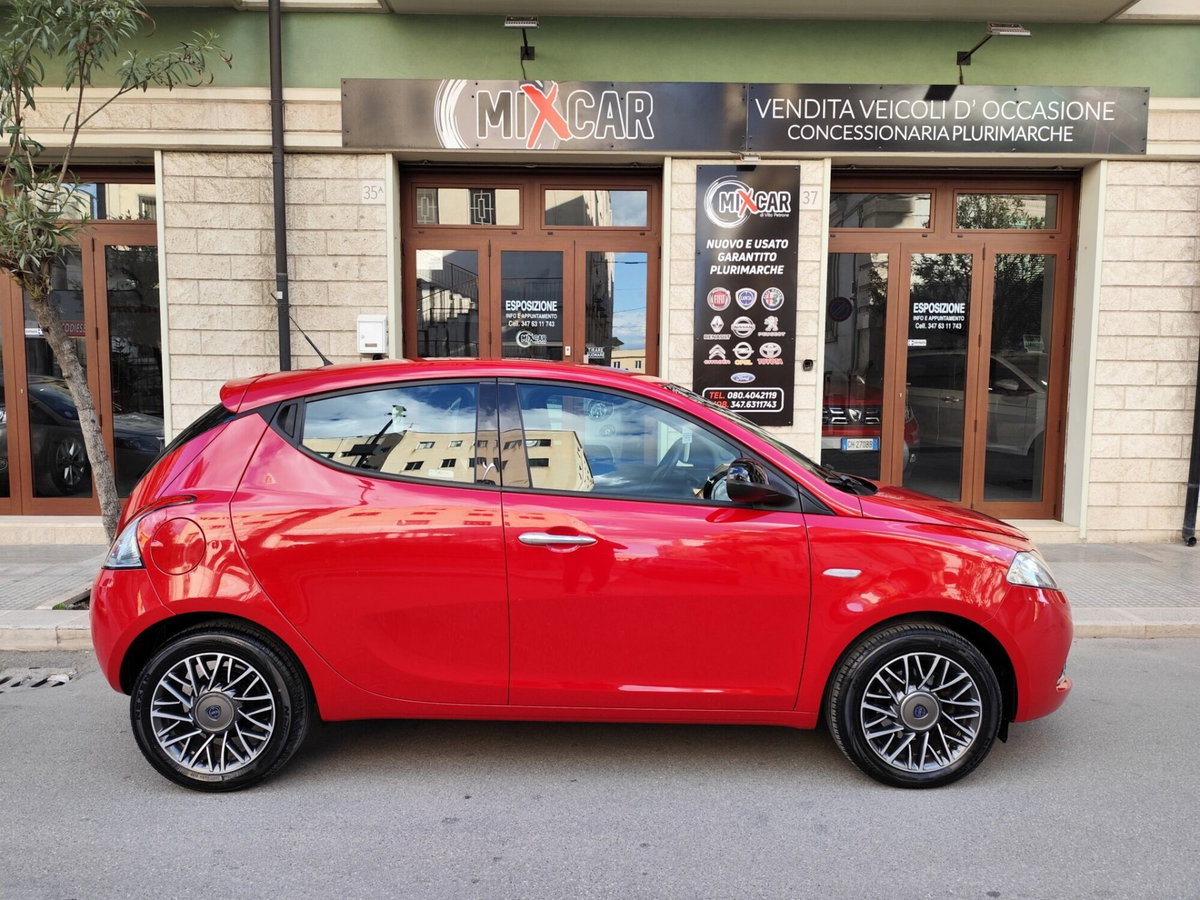 Lancia Ypsilon 1.3 MJT 16V 95 CV 5 porte S&S Gold (5)