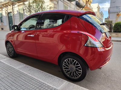 Lancia Ypsilon 1.3 MJT 16V 95 CV 5 porte S&S Gold (9)