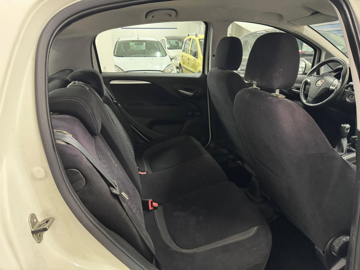 Fiat Punto 1.3 MJT II S&S 85 CV 5 porte ECO Young (14)