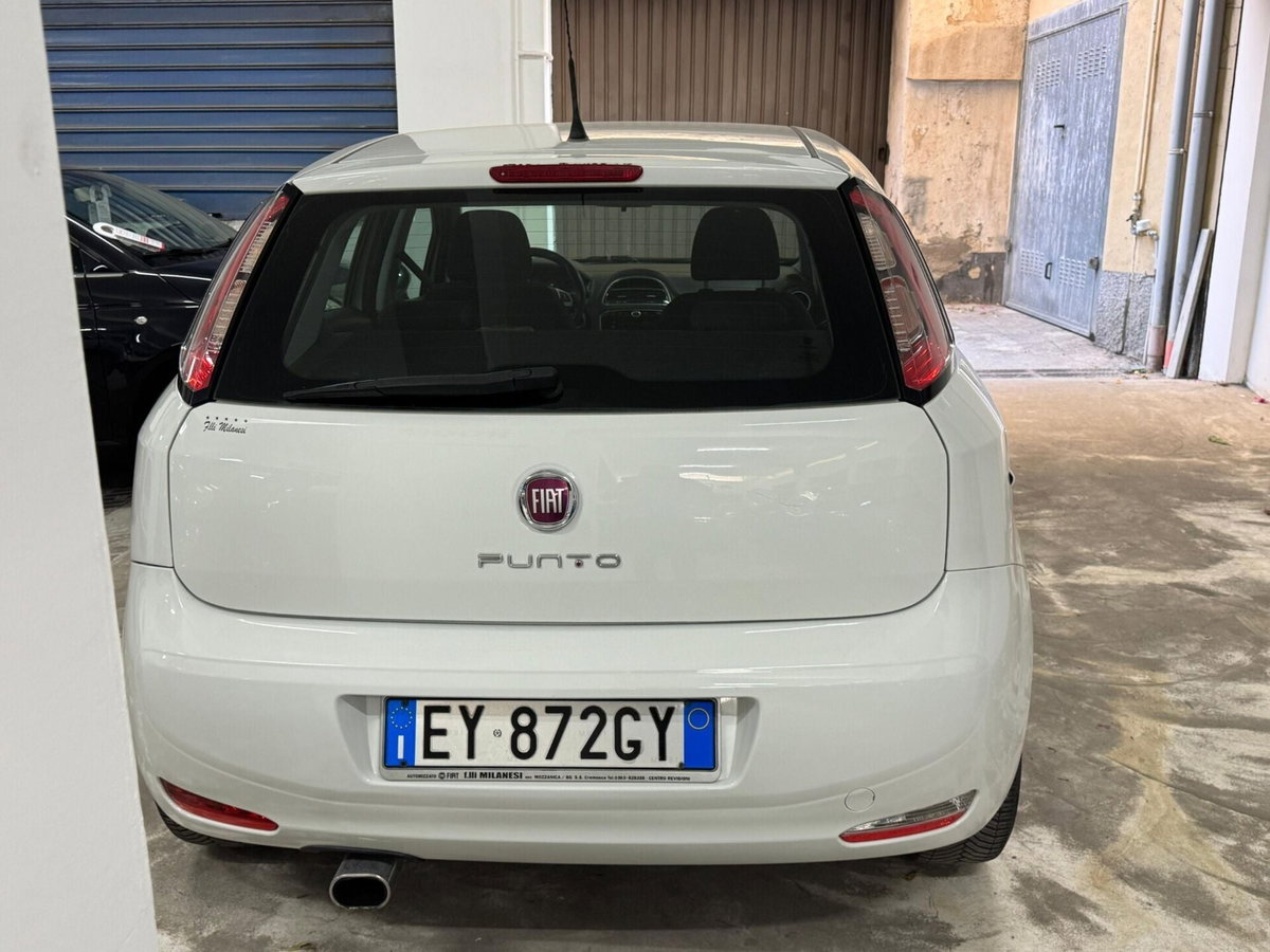 Fiat Punto 1.3 MJT II S&S 85 CV 5 porte ECO Young (6)