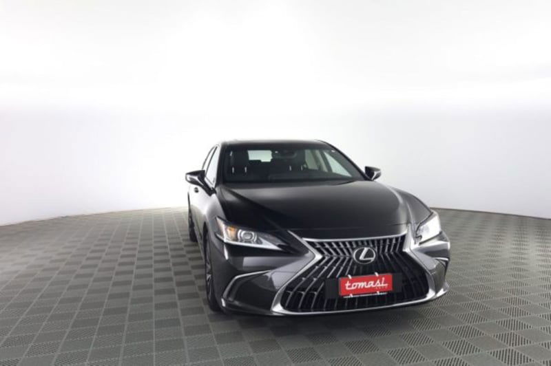 Lexus ES Hybrid FSport