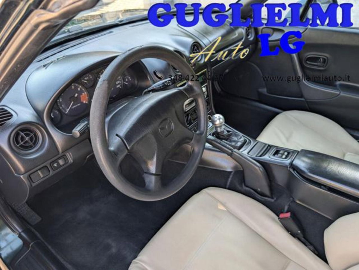 Mazda MX-5 1.6i 16V cat (19)