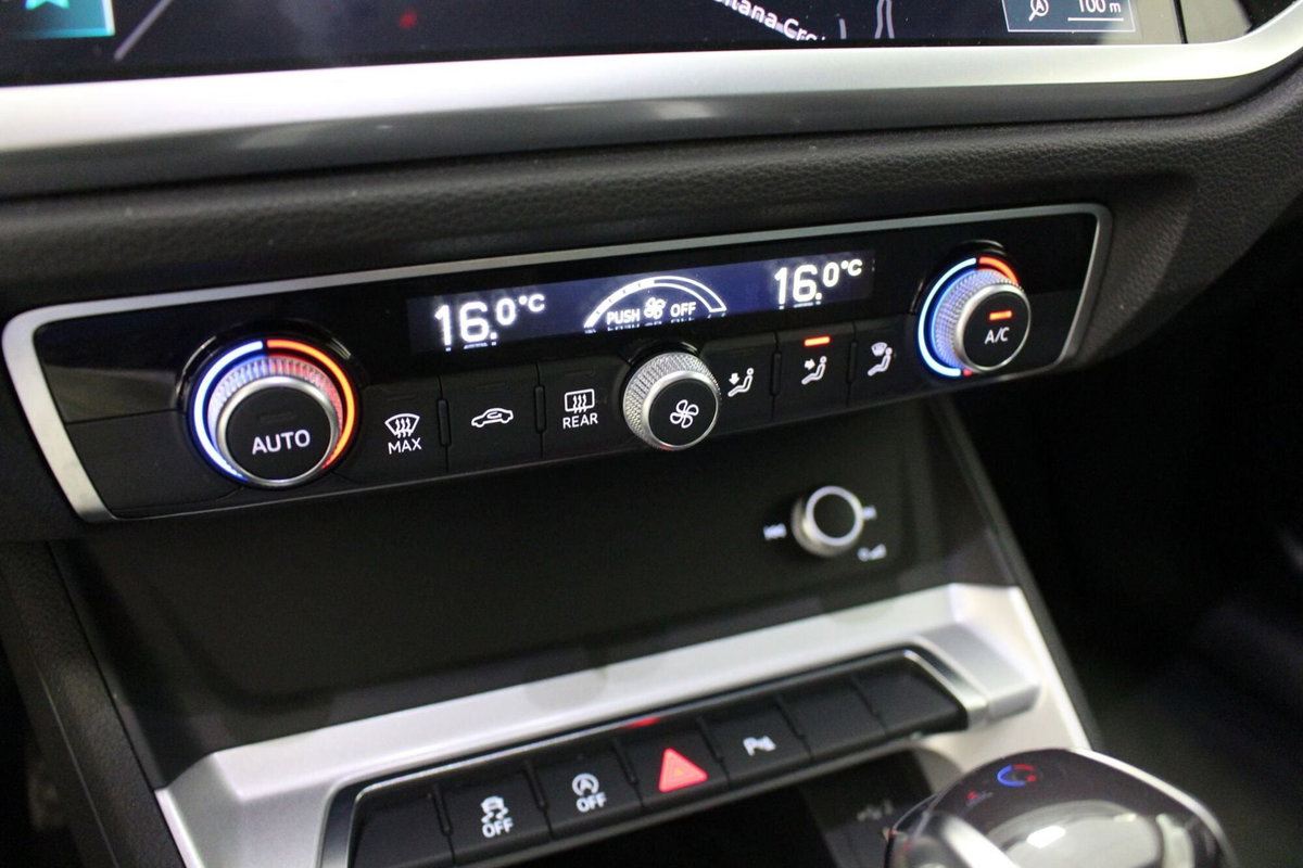 Audi Q3 35 TDI quattro S tronic Business (13)