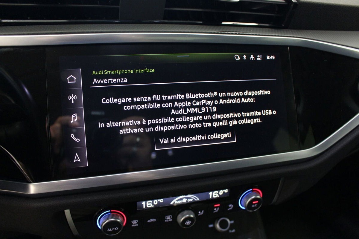 Audi Q3 35 TDI quattro S tronic Business (18)