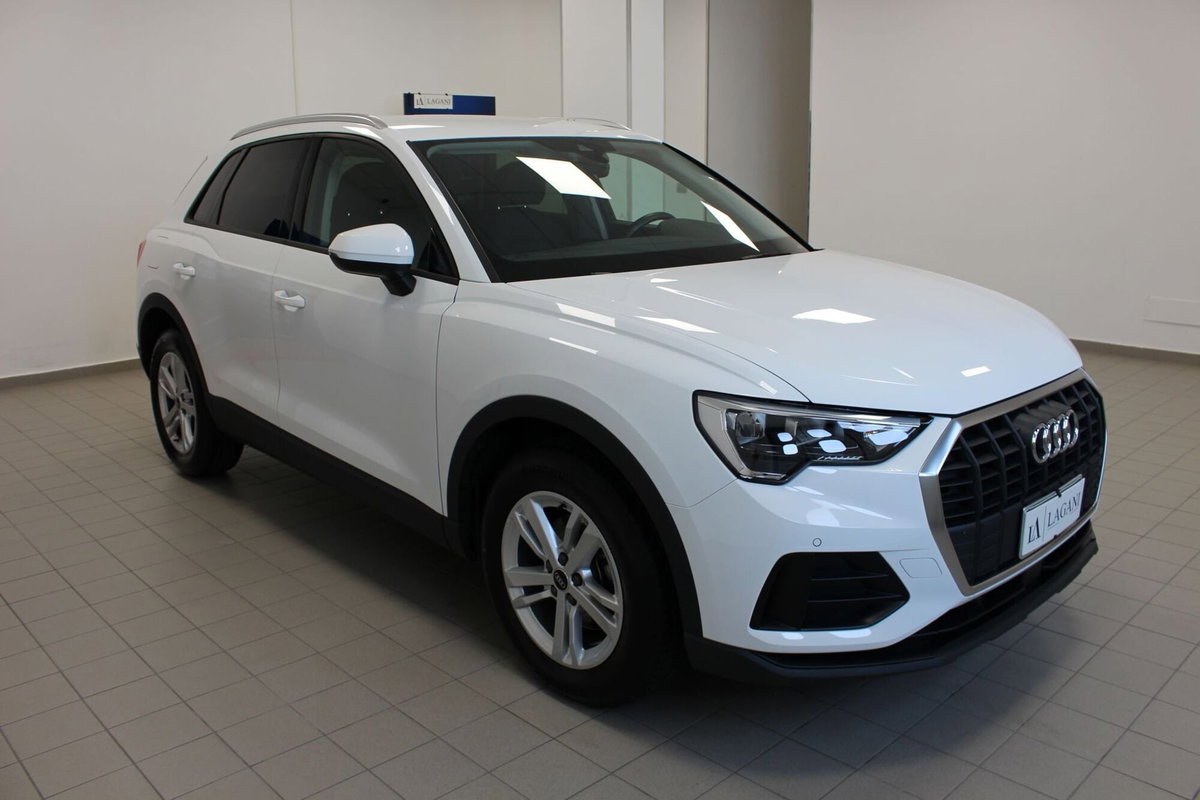 Audi Q3 35 TDI quattro S tronic Business (3)