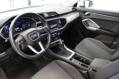 Audi Q3 35 TDI quattro S tronic Business (7)