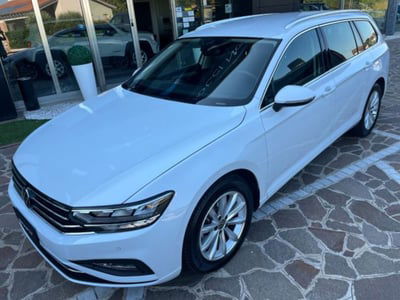 Volkswagen Passat Variant 2.0 TDI SCR EVO DSG Business usata
