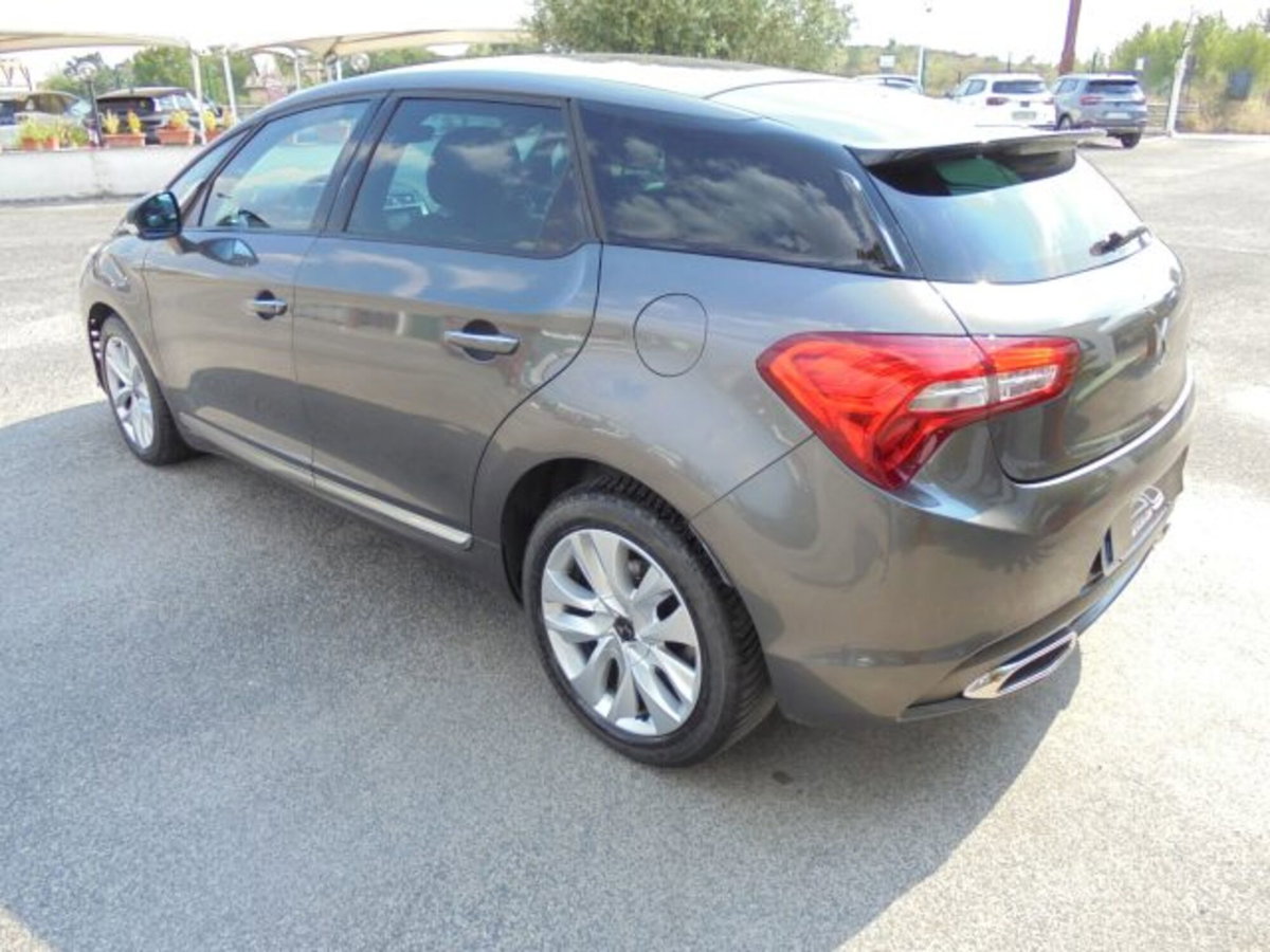 Ds DS 5 DS 5 BlueHDi 150 S&S Sport Chic (14)