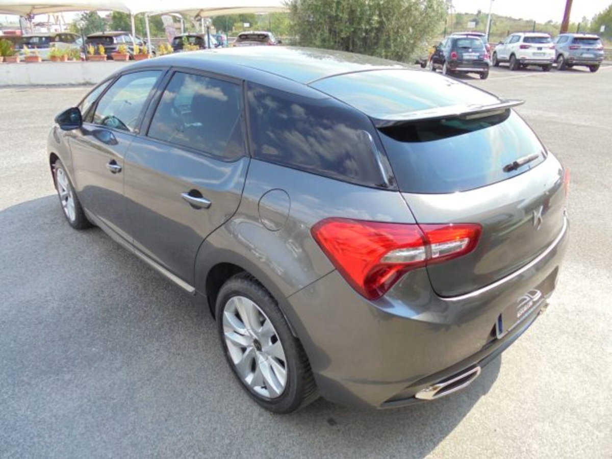 Ds DS 5 DS 5 BlueHDi 150 S&S Sport Chic (15)