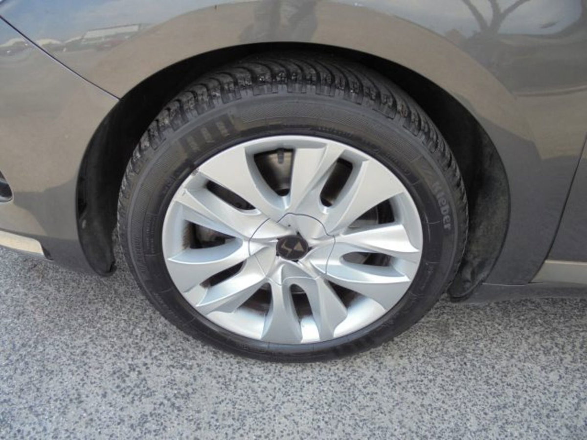 Ds DS 5 DS 5 BlueHDi 150 S&S Sport Chic (8)