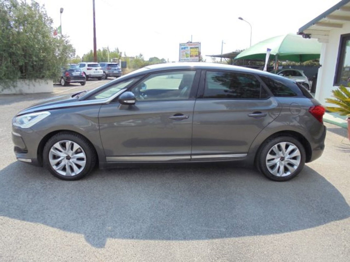 Ds DS 5 DS 5 BlueHDi 150 S&S Sport Chic (9)