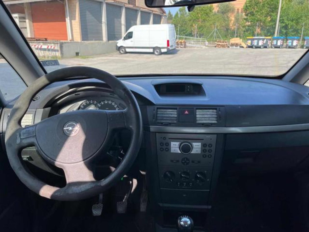 Opel Meriva 1.4 16V GPL-TECH Club (3)