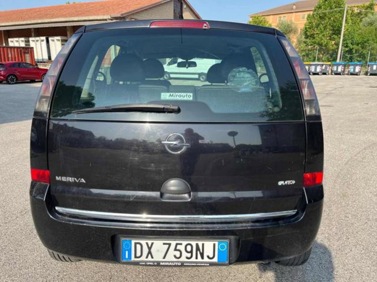 Opel Meriva 1.4 16V GPL-TECH Club (9)