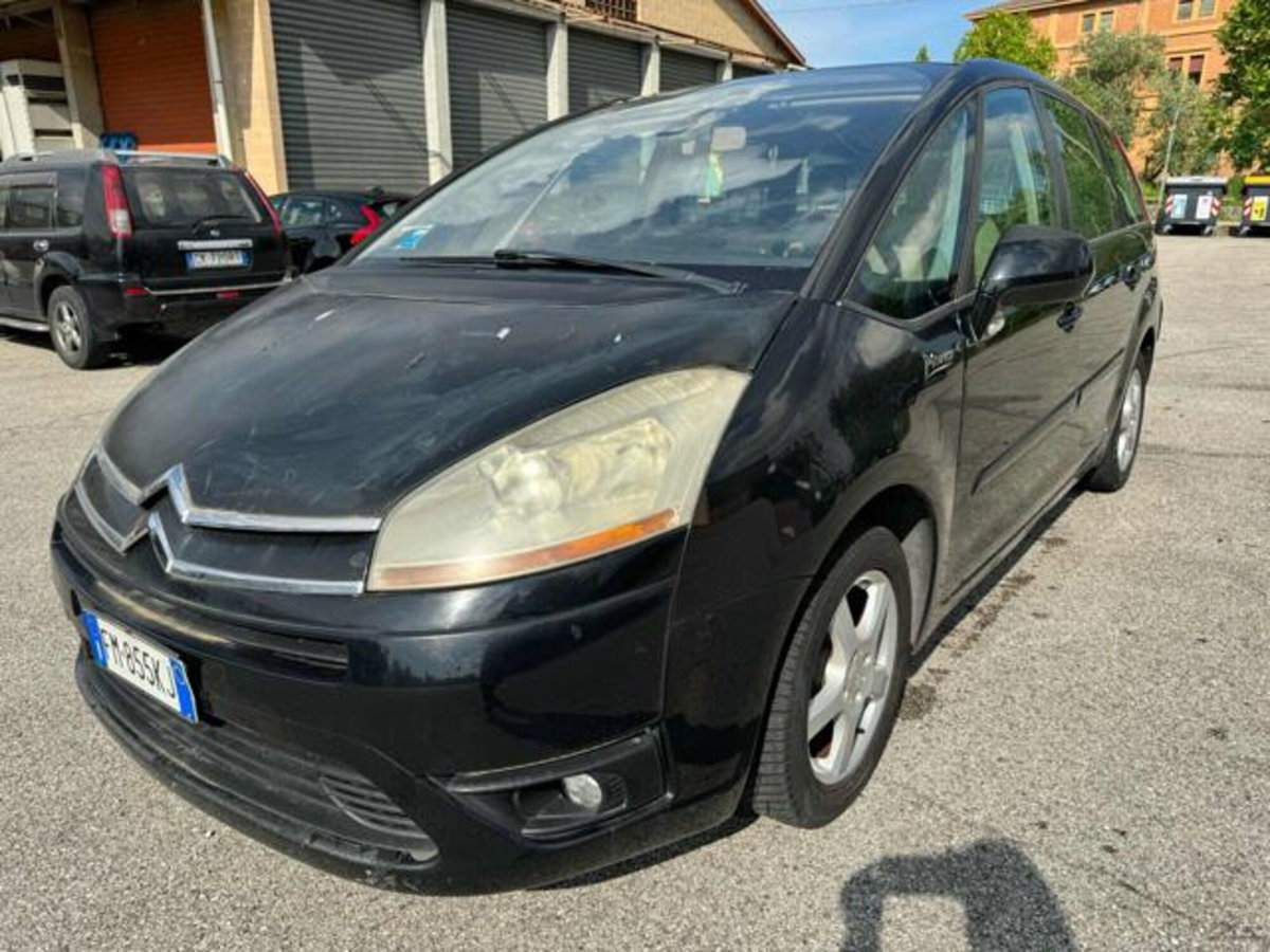 Citroen C4 1.6 HDi 110CV FAP Exclusive (6)