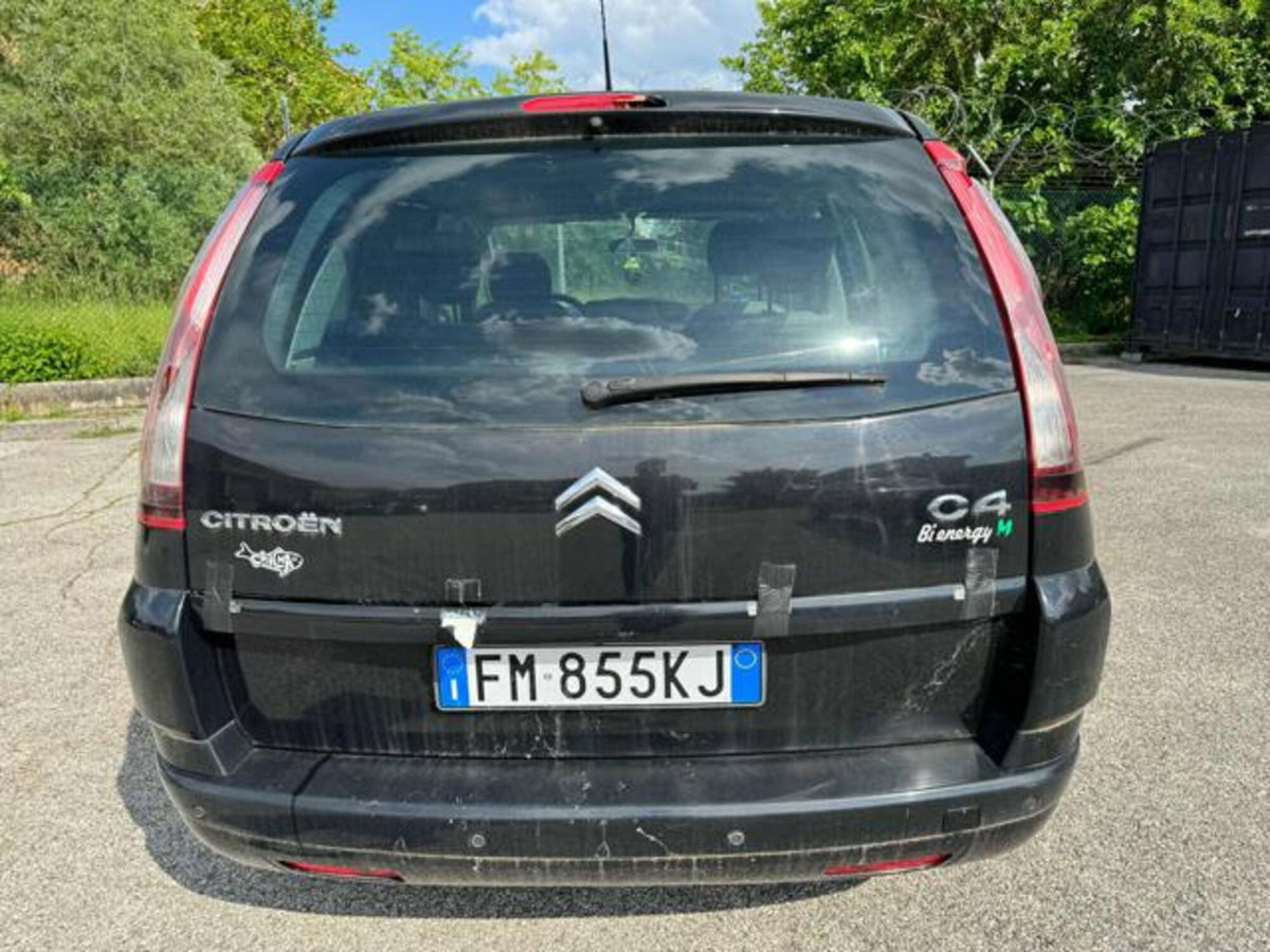 Citroen C4 1.6 HDi 110CV FAP Exclusive (9)