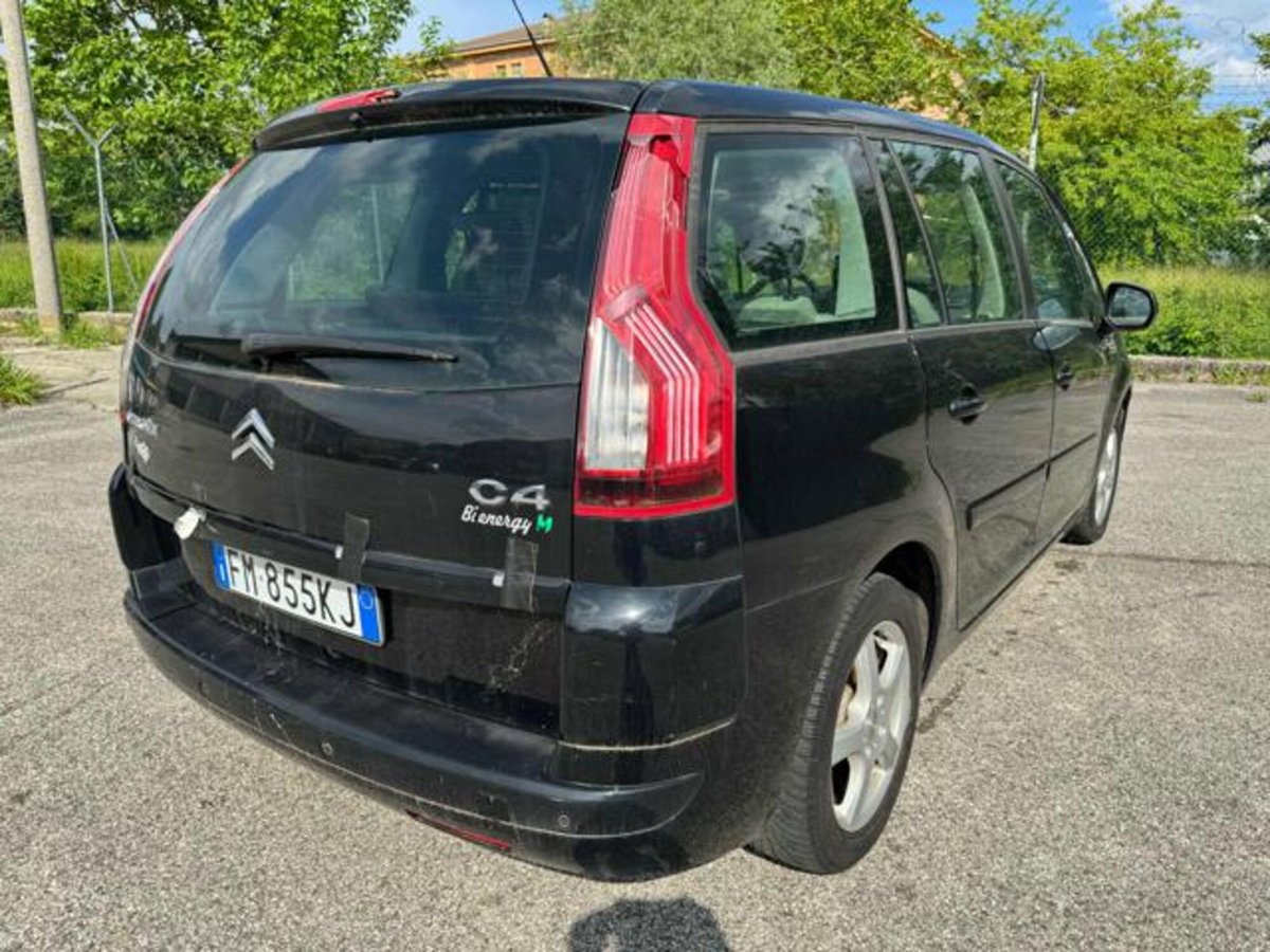 Citroen C4 1.6 HDi 110CV FAP Exclusive (10)