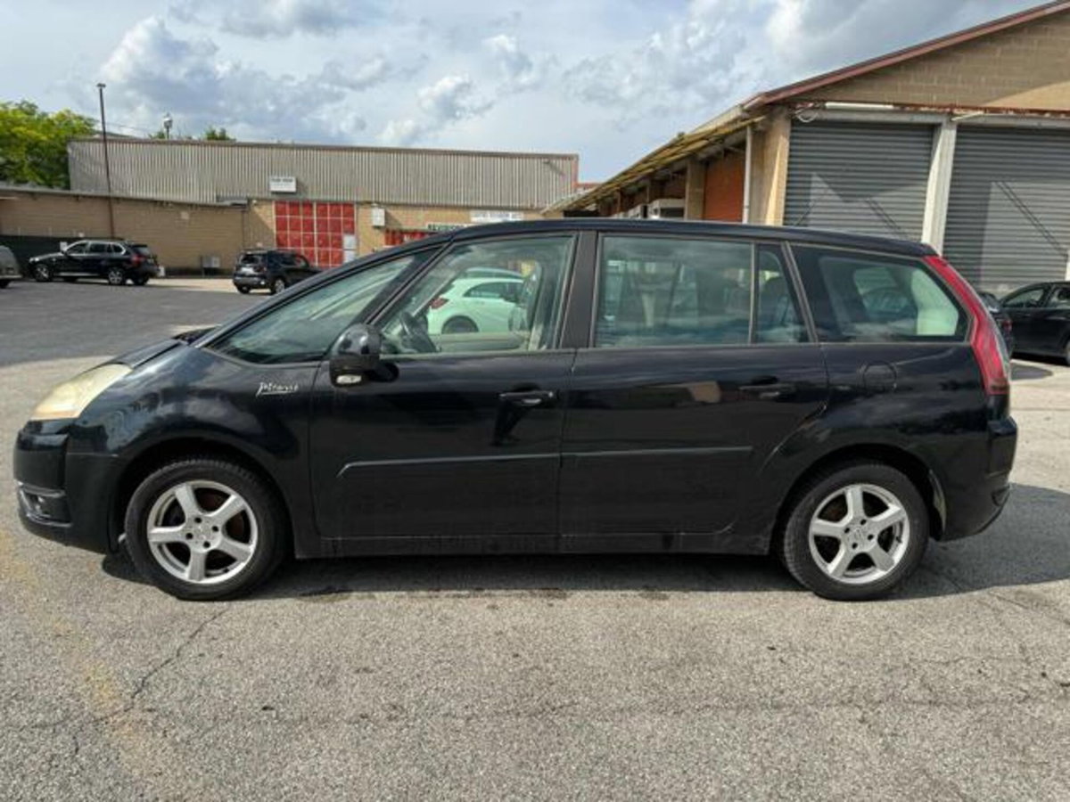 Citroen C4 1.6 HDi 110CV FAP Exclusive (4)