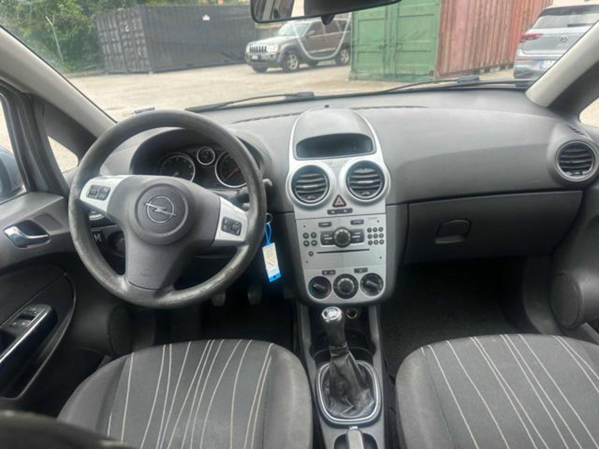 Opel Corsa 1.2 80CV 5 porte GPL-TECH Club (8)